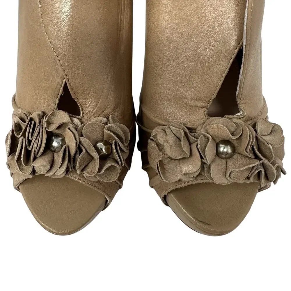 Vince Camuto Madelina Platform Bootie Heels 8.5 Rose Embellished Nude Croquette